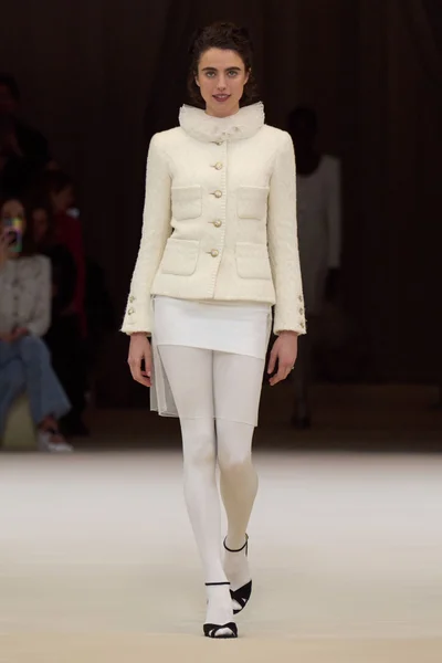 Look 1
